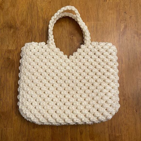 Adorable Vintage Macrame Ivory Purse - Picture 2 of 5